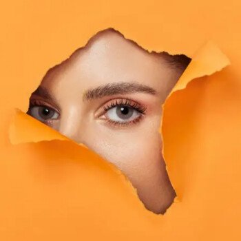 لوس ميركادوس لعدسات التجميل