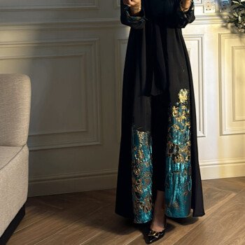 Trendy abaya