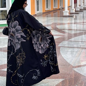 Trendy abaya