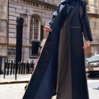 Trendy abaya