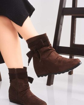WORLD SHOES