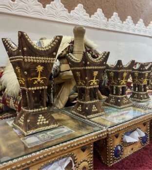 عبق العود
