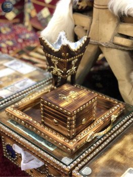 عبق العود