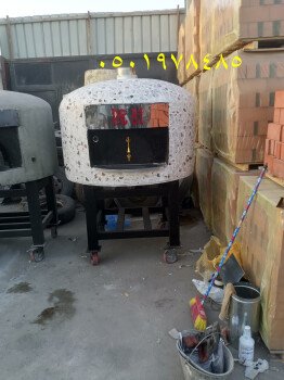 افران بيتزا ايطالية