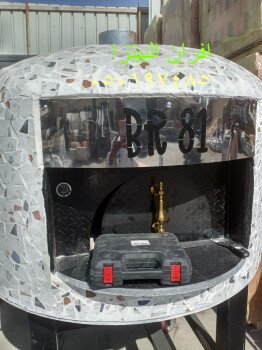 افران بيتزا ايطالية