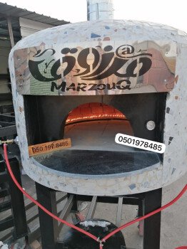 افران بيتزا ايطالية