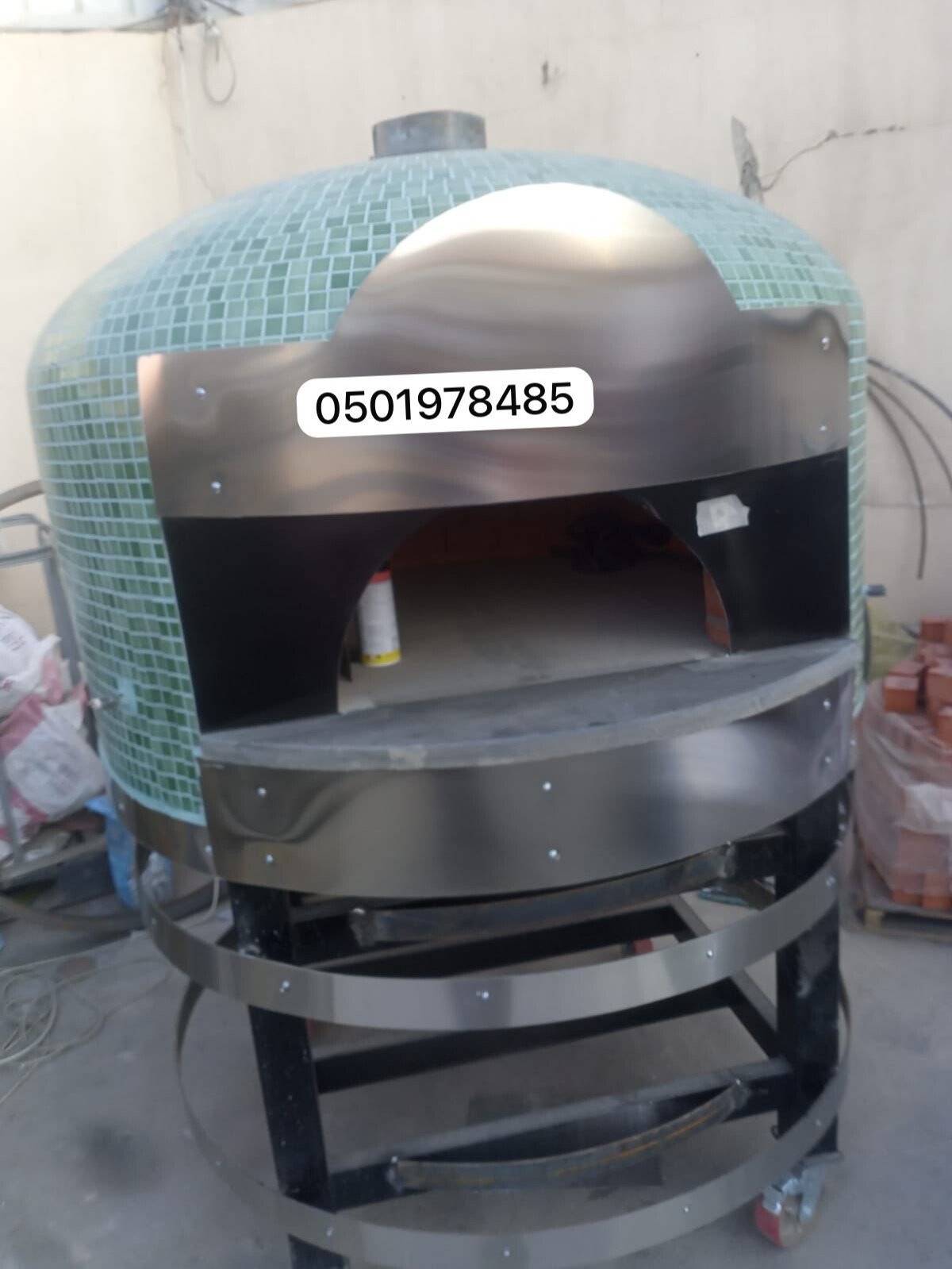 افران بيتزا ايطالية