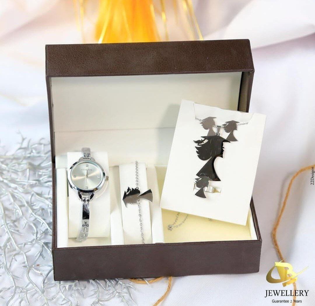 متجر العالم الجميل