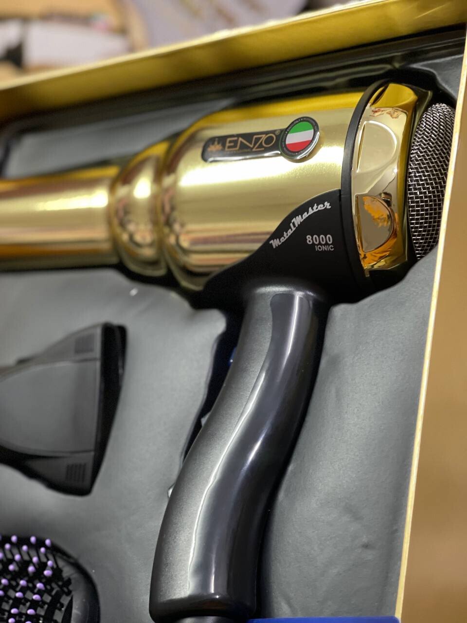 متجر العالم الجميل