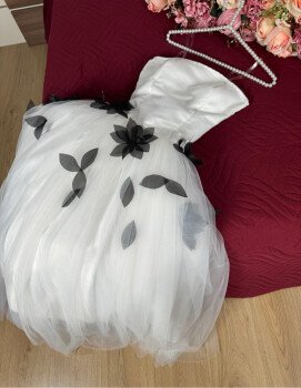 تغيرالموقع lilafboutique.com