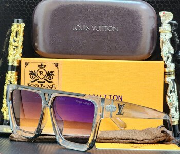 Royal Palace Optics